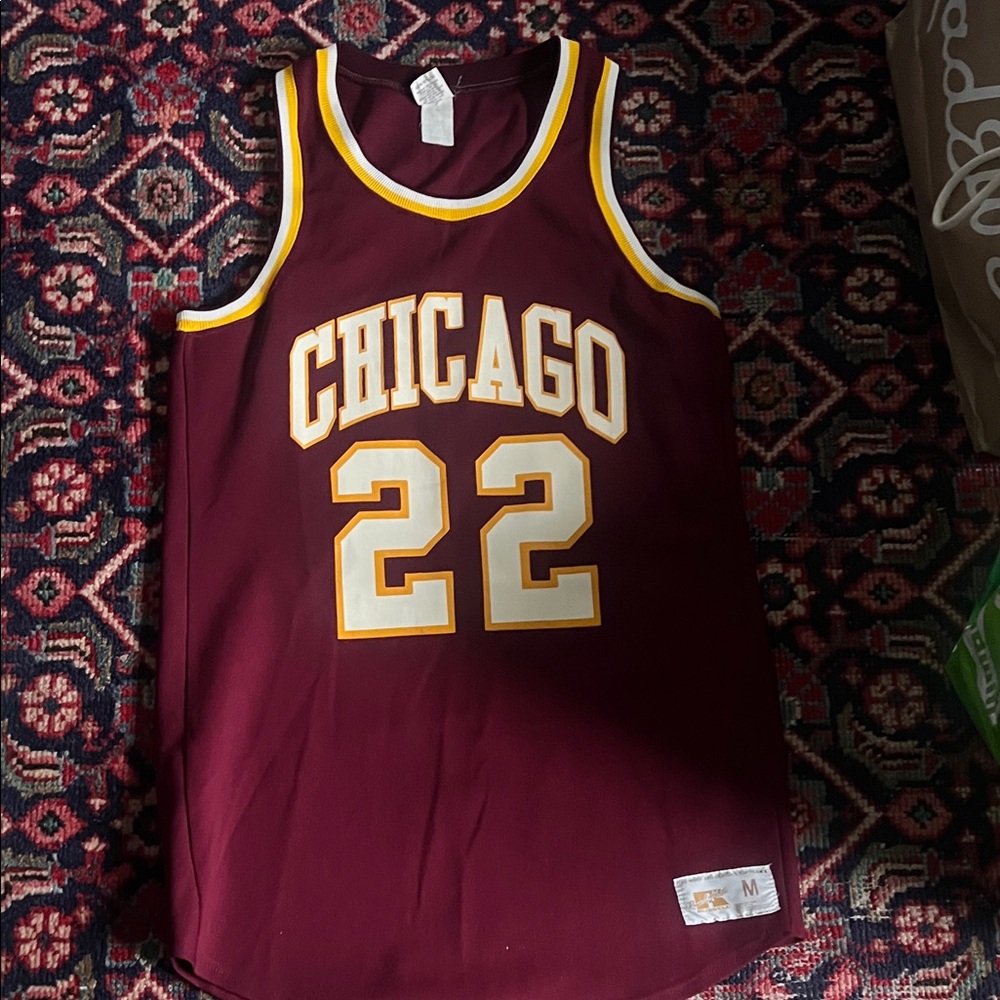 Chicago VINTAGE 22 Maroon Basketball Jersey Size Medium
